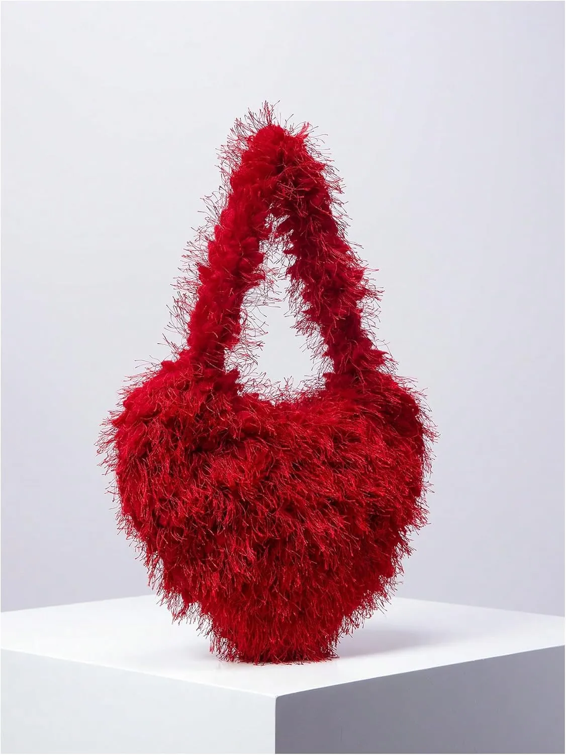OYOANGLE Women's Faux Fur Handbags Heart Shape Top Handle Y2k Fuzzy Clutch Purses Plush Shoulder Bag