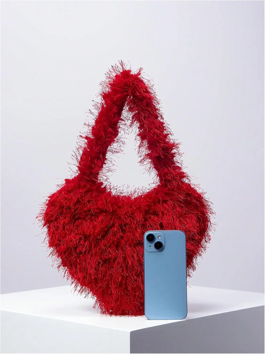 OYOANGLE Women's Faux Fur Handbags Heart Shape Top Handle Y2k Fuzzy Clutch Purses Plush Shoulder Bag