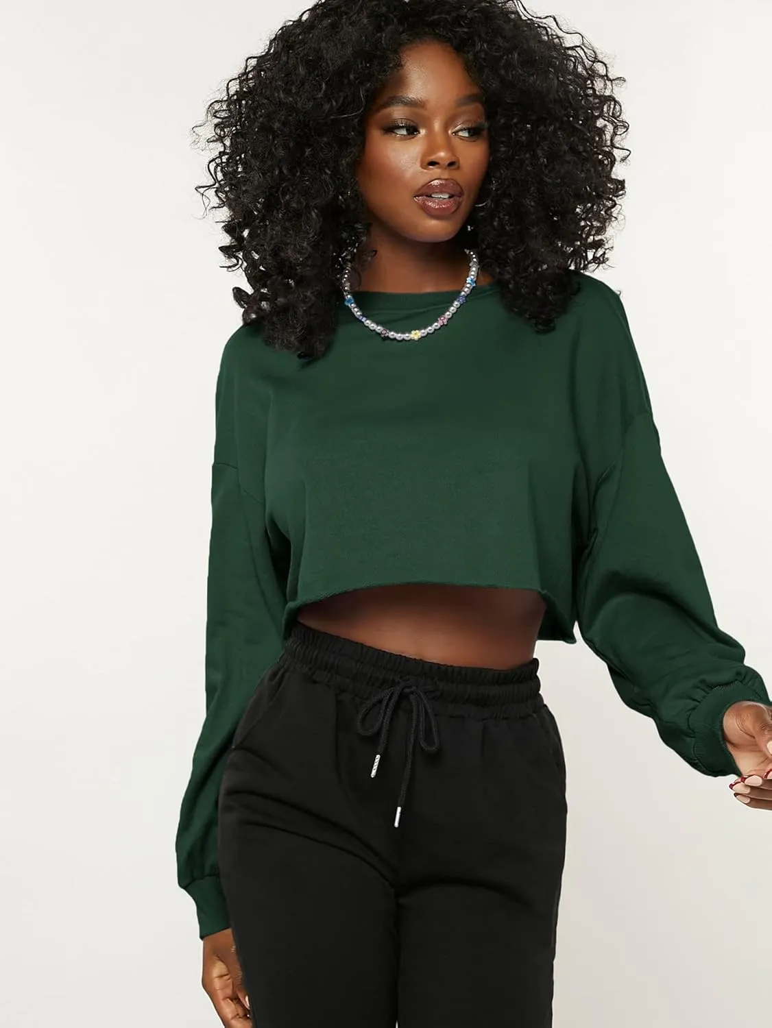 SweatyRocks Women's Casual Long Sleeve Raw Hem Pullover Crop Tops Sweatshirts