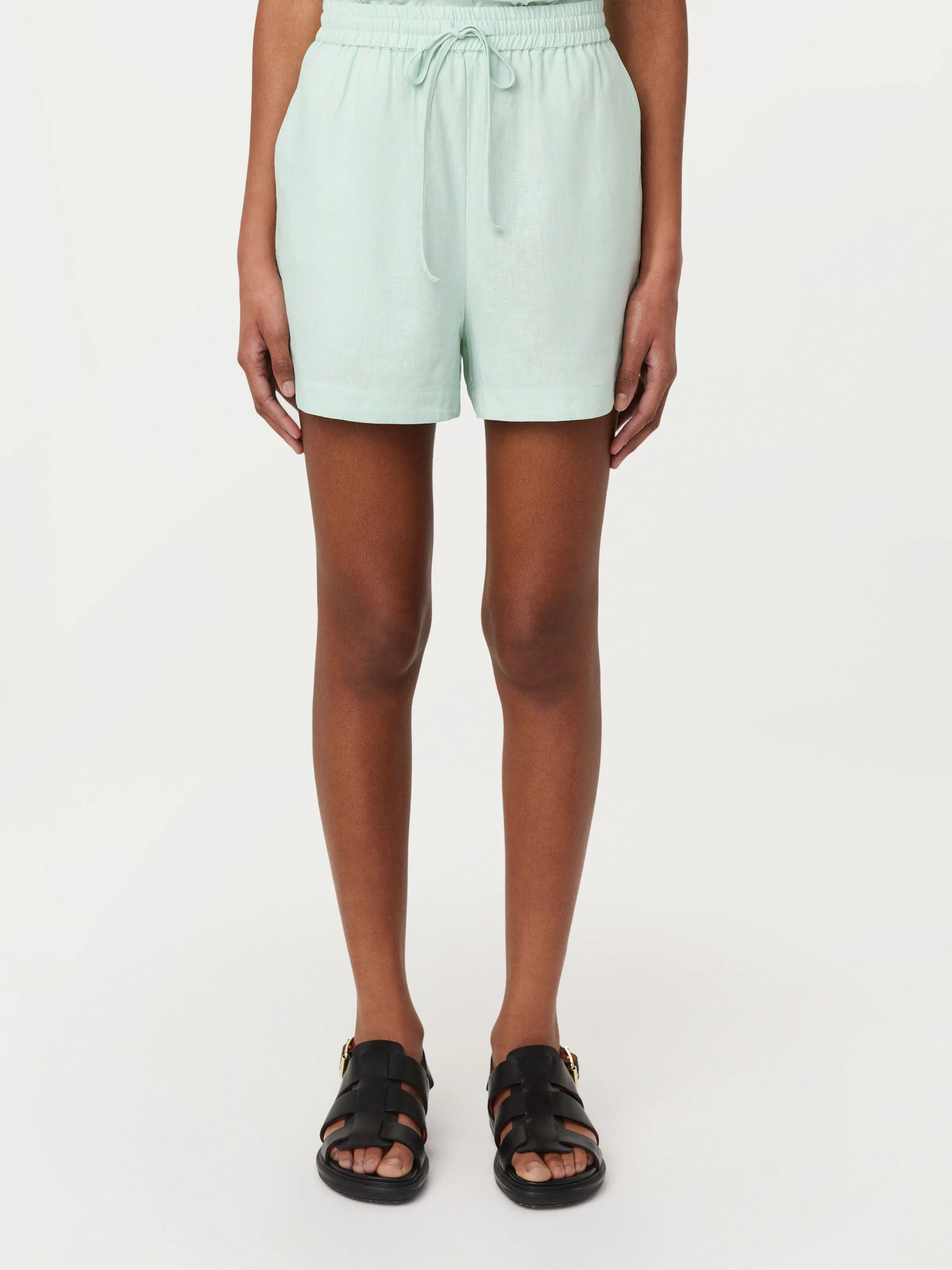 The Annie Linen Blend Short in Seafoam