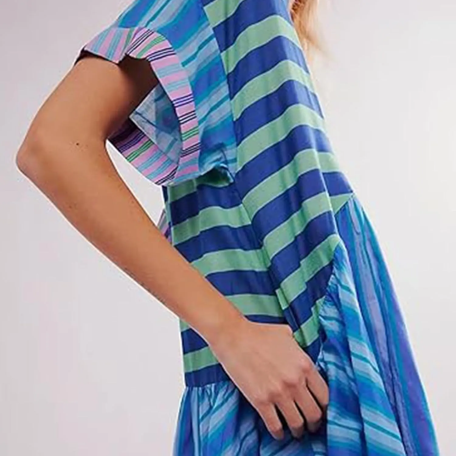 Women Floral Boho Summer Dresses Casual Deep V Neck Short Sleeve Mini Beach Dress Ruffle Flowy Babydoll Dress 2024